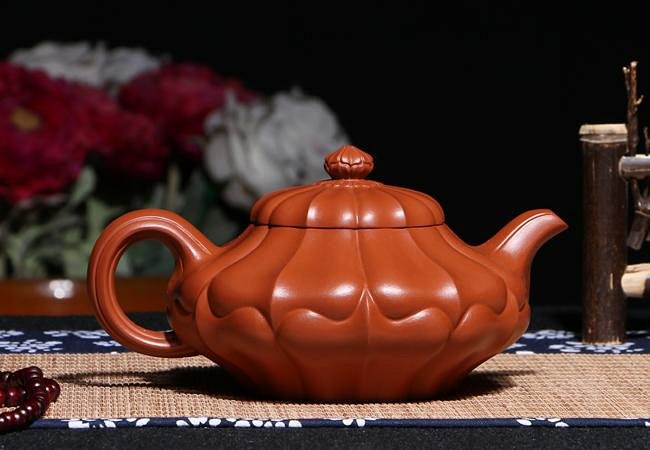 宜兴紫砂壶丨合菱壶_泥料：大红袍_容量：320cc