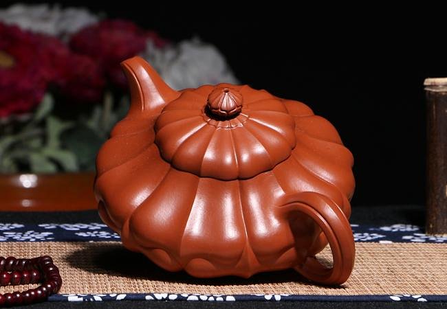 宜兴紫砂壶丨合菱壶_泥料：大红袍_容量：320cc