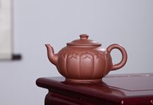 宜兴紫砂壶 | 一品清莲_泥料：紫泥_容量：350cc