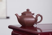 宜兴紫砂壶丨六方莲子_泥料：紫泥_容量：260cc