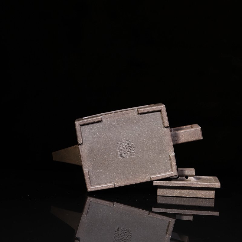 宜兴紫砂壶 | 左右逢源_泥料：青灰段泥_容量：320cc