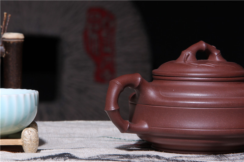 宜兴紫砂壶 | 双线竹鼓_泥料：紫泥_容量：330cc