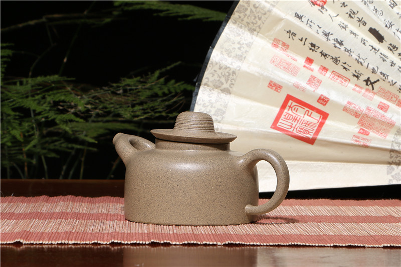 宜兴紫砂壶 | 姜公独钓_泥料：本山段泥_容量：230cc