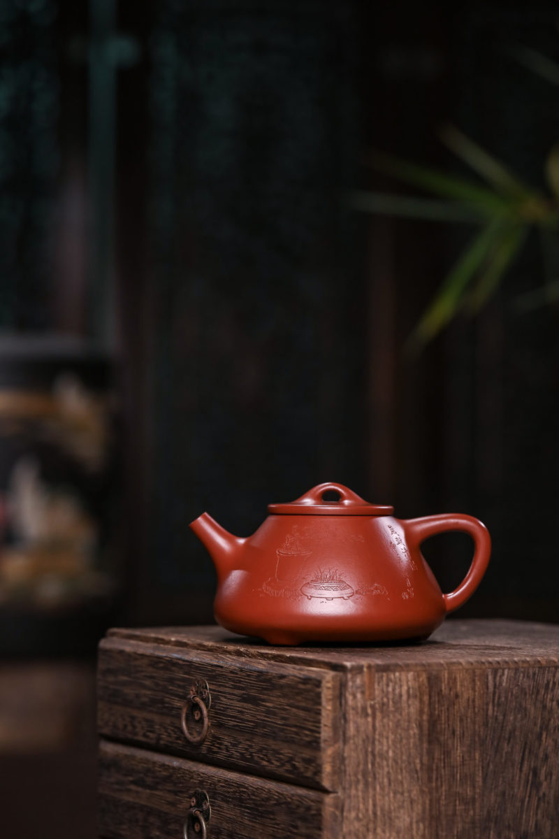 宜兴紫砂壶 I 子冶石瓢_泥料：大红袍_容量：260cc